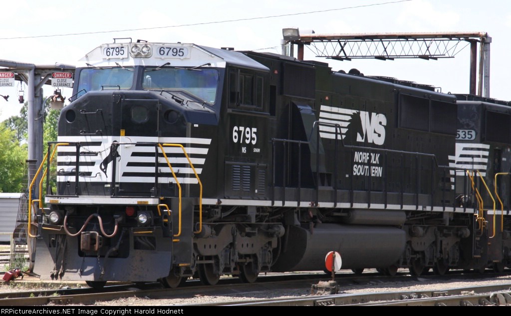 NS 6795